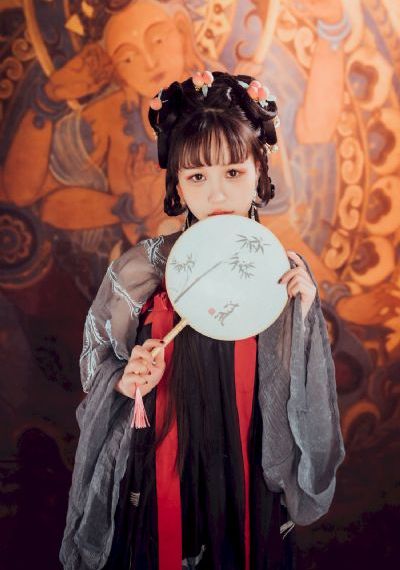黑吃黑第二季哪里黄_BD韩语最新电影在线观看